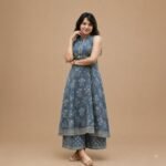 WOMEN SLEEVLESS KURTA SET - Image 3